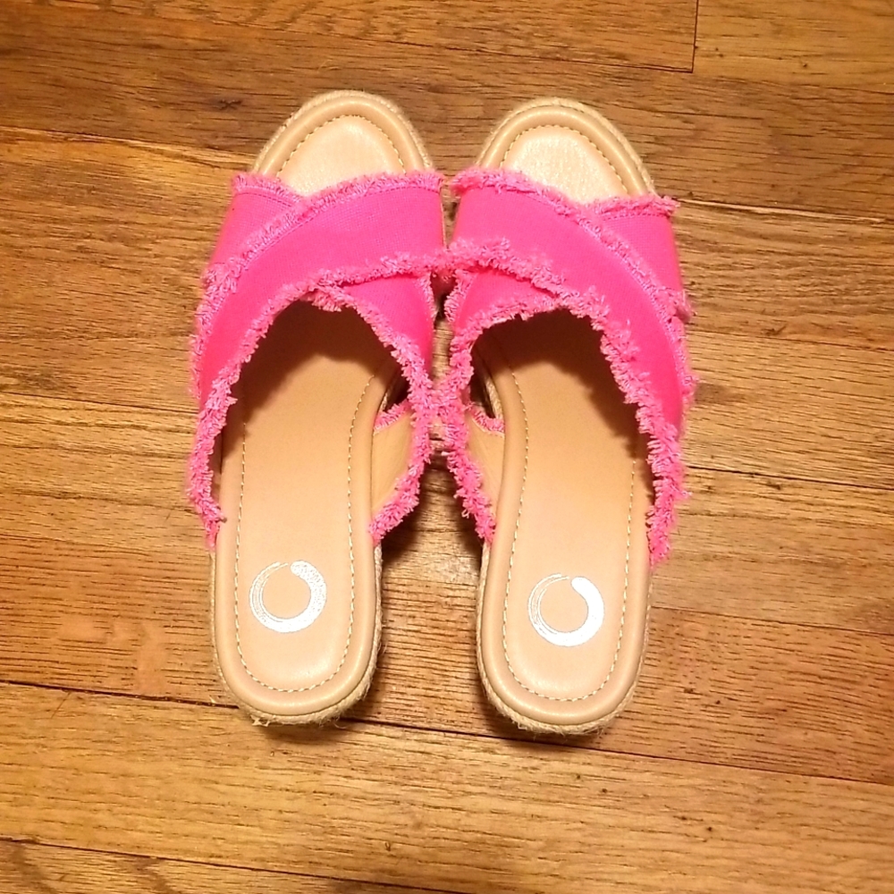 Fuchsia Criss Cross Sandals - New